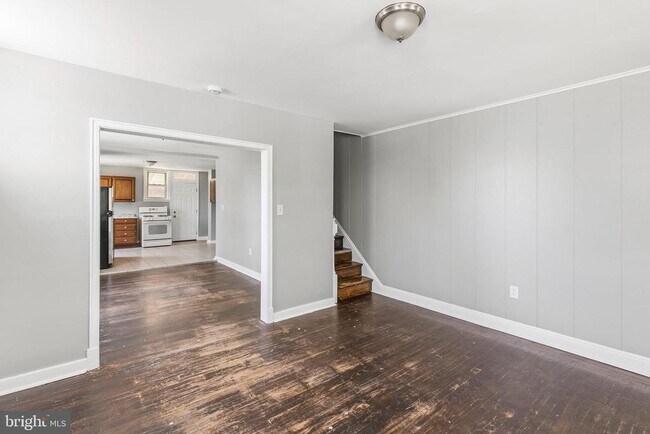 Building Photo - 2056 Griffis Ave