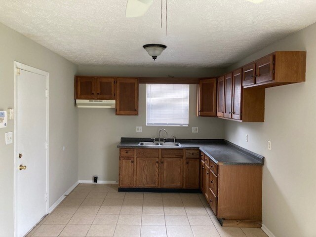 Building Photo - 3137 Pawnee Dr