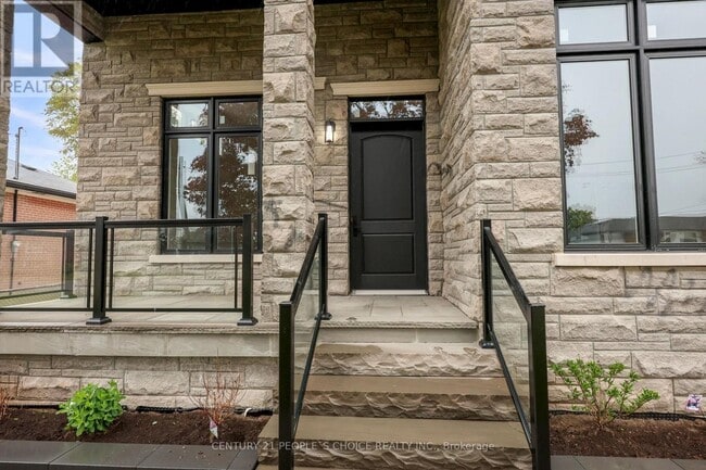 Photo du bâtiment - 2091 Bridge Rd