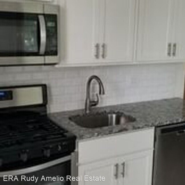 Foto del edificio - 725-727 N Quincy St