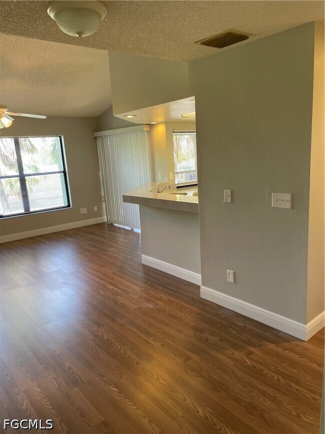 Foto del edificio - 13331 Greengate Blvd