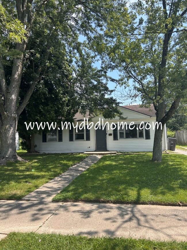 Building Photo - 5219 Lillie St