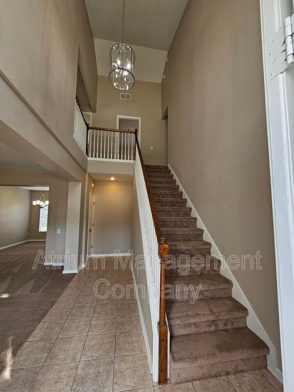 Building Photo - 1713 Pine Bay Dr