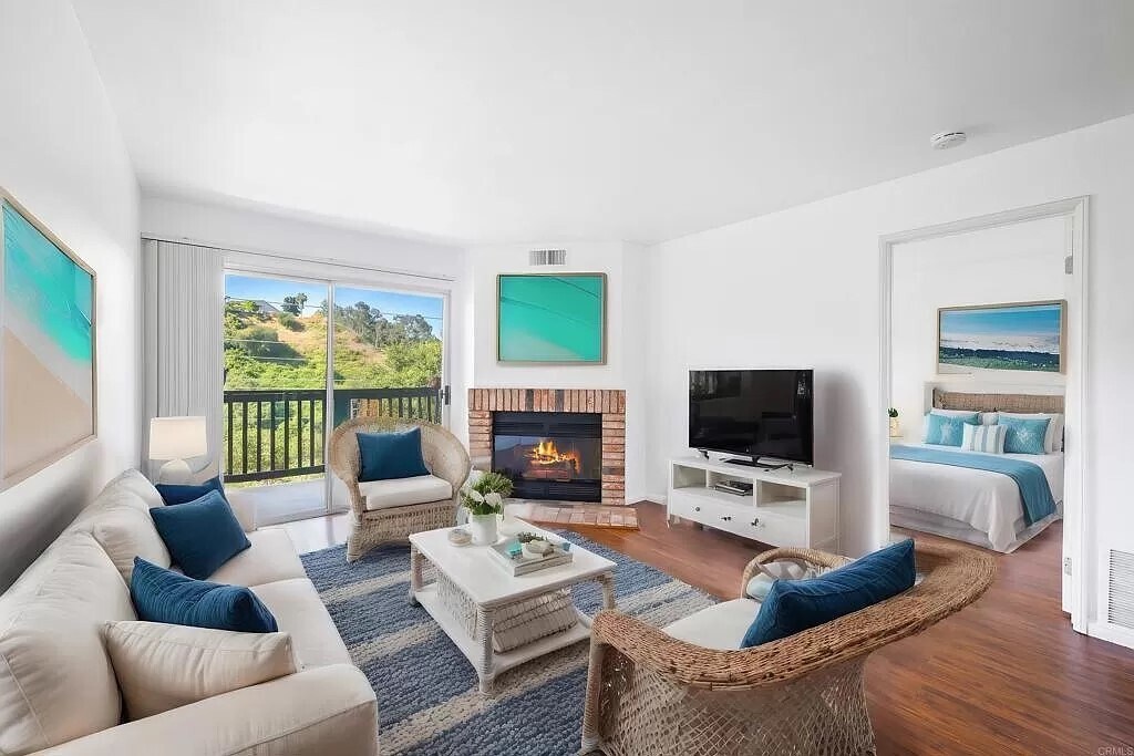 Primary Photo - 7150 Shoreline Dr