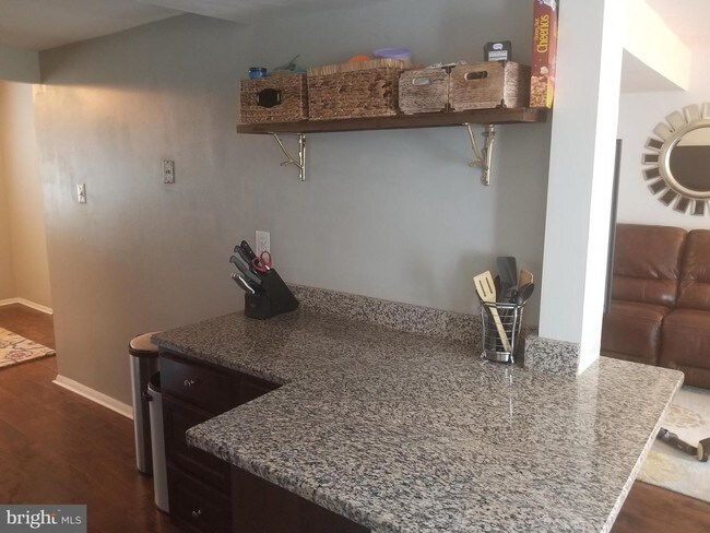 Foto del edificio - 256 N Cottage Rd