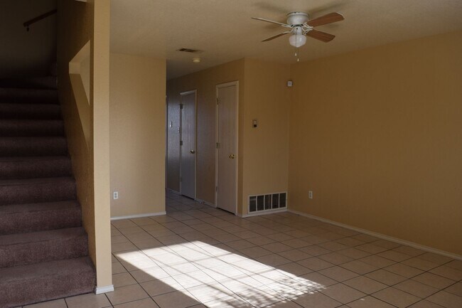 Building Photo - 4506 Deek Dr