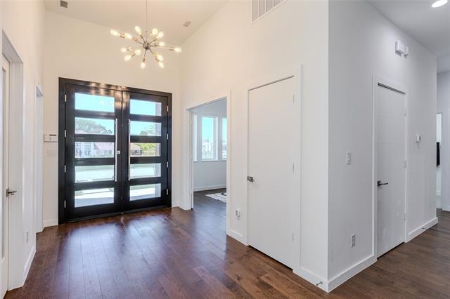 Building Photo - 9742 Sunset Dr