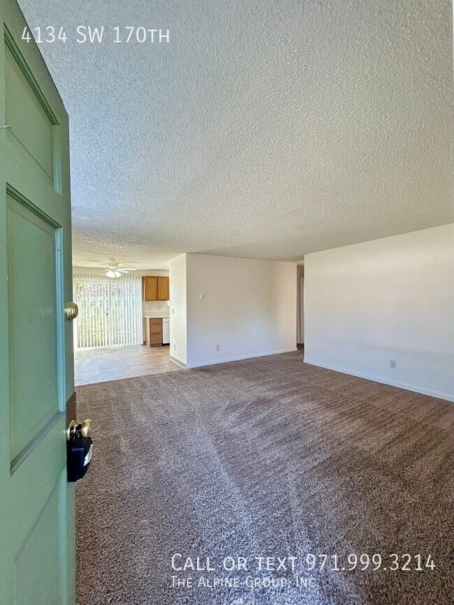 Foto del edificio - 4134 SW 170th-
