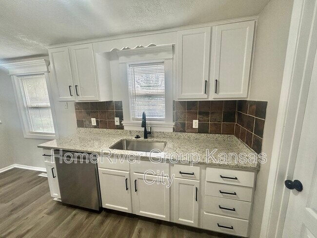 Foto del edificio - 709 NW 80th Terrace