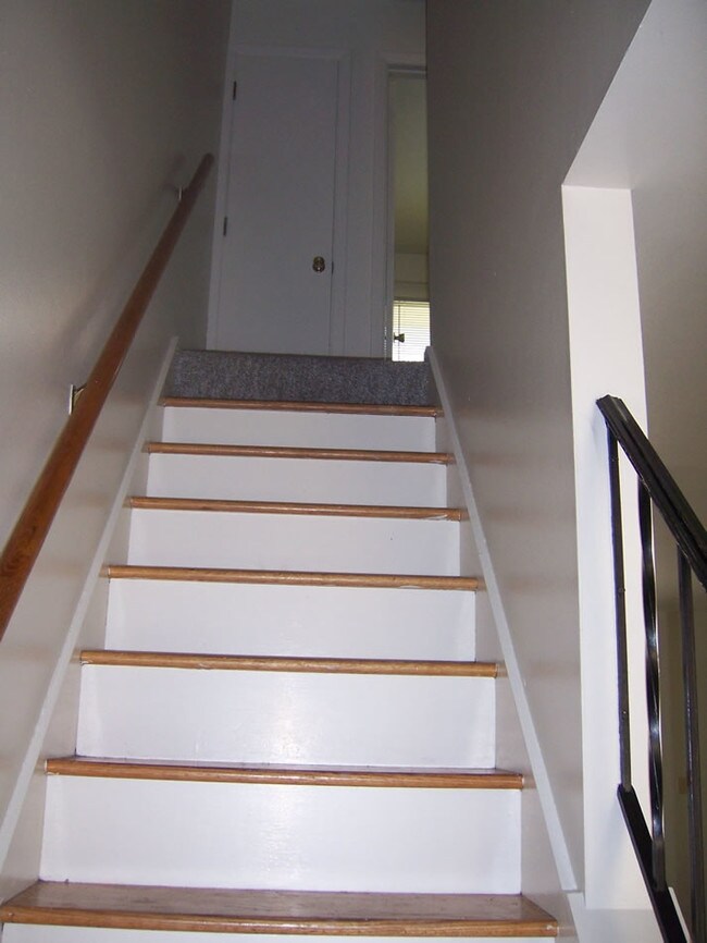 Foto del edificio - 404 S Prairie St