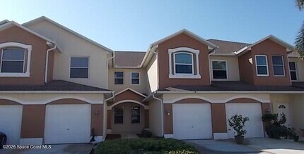 Building Photo - 1065 Venetian Dr