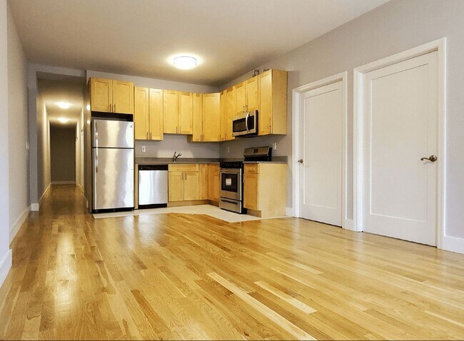 Building Photo - 540 W 143rd St