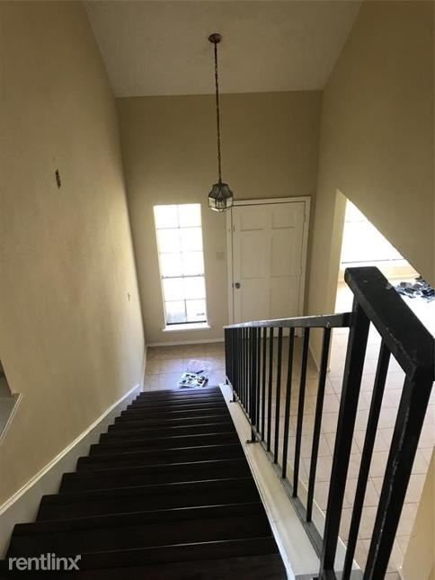Building Photo - 5 br, 2 bath House - 7402 i Thicket Trail ...