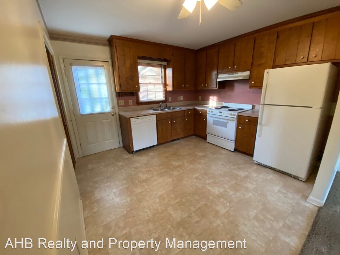 2 br, 1.5 bath House 613 Ward St. House Rental in Graham, NC