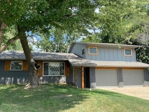 Building Photo - 2202 Monticello Ave