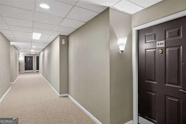 Foto del edificio - 1074 Peachtree Walk NE