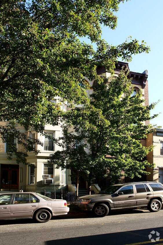 Foto del edificio - 807 Union St