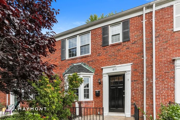 Foto principal - 6111 Parkway Dr