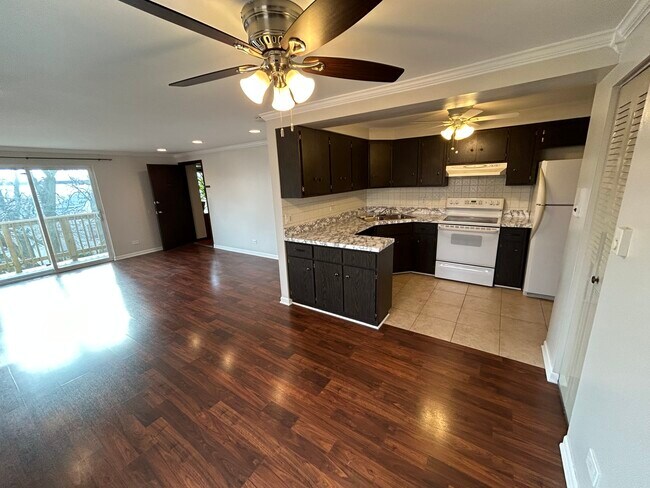 Foto del edificio - 6700 W 64th Pl
