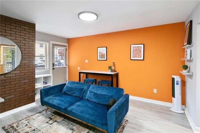 Foto del edificio - 561 Formwalt St SW