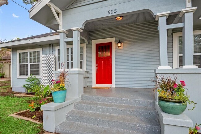 Foto del edificio - 603 Crockett St