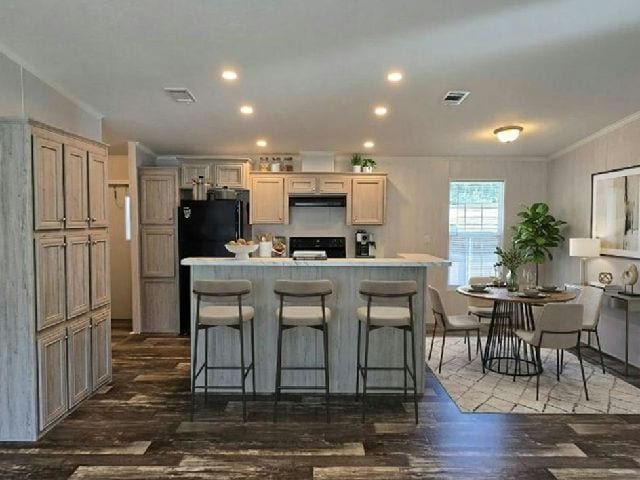 Building Photo - 13618 N Florida Ave