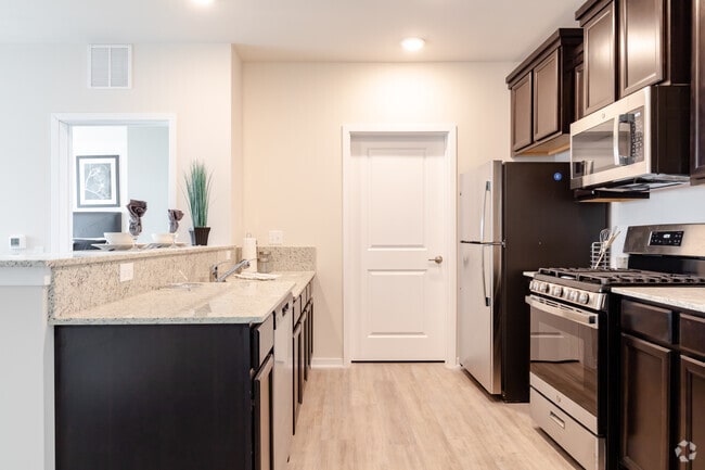 2BA, 2BA - 1,050SF - The Reserve at Hudson Crossing