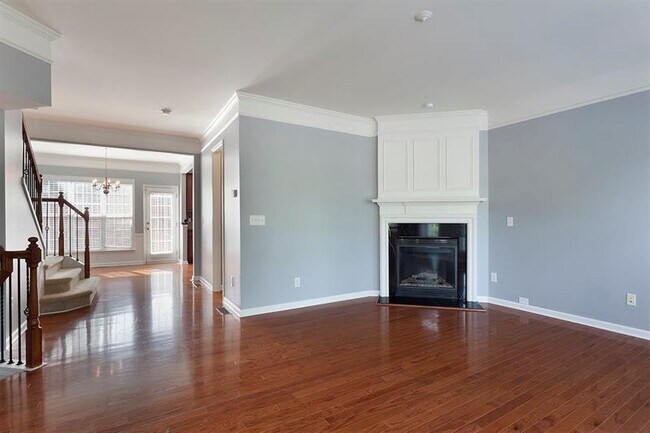 Building Photo - 3357 Cumberland Club Drive