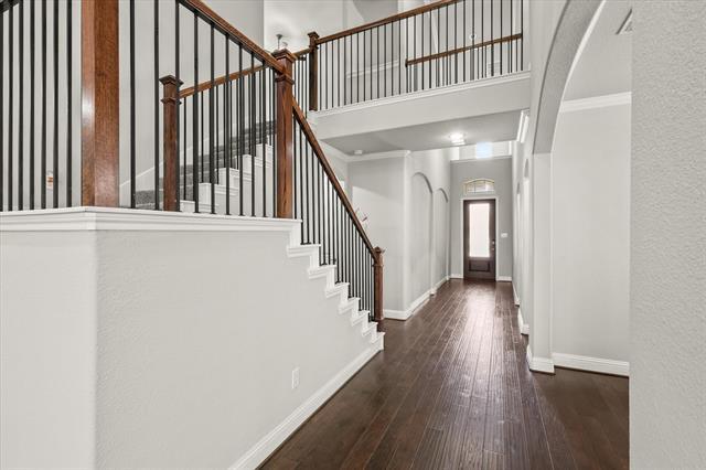 Foto del edificio - 2402 Long Meadow Way
