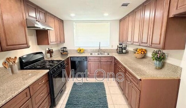 Building Photo - 24933 Otis Dr