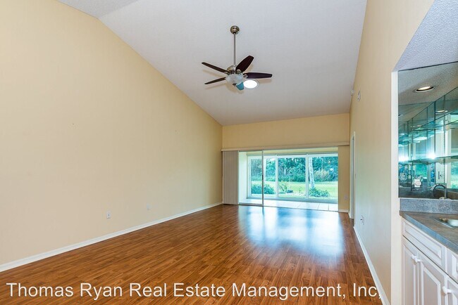 Building Photo - 12227 SW Kingsway Cir