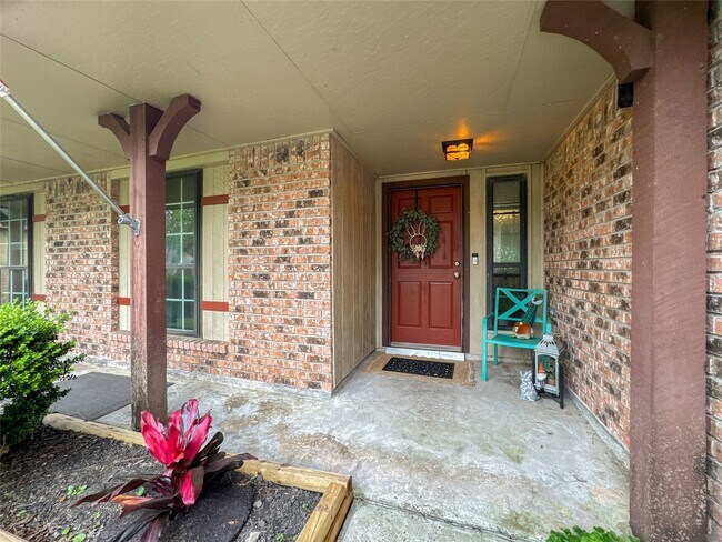 Foto del edificio - 2909 Laurelridge Dr