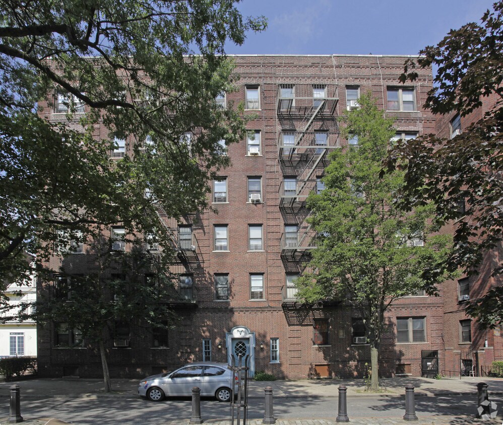 Foto del edificio - 850 E 17th St