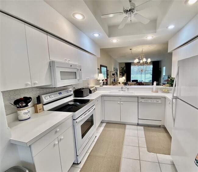 Foto del edificio - 9590 High Gate Dr