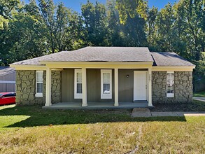 Building Photo - 3887 Brandy Ave