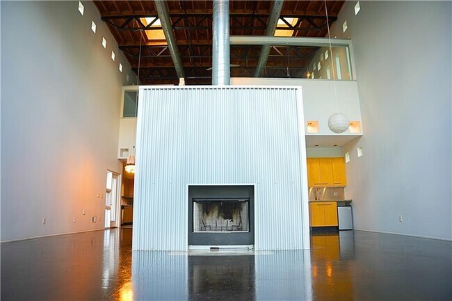 Foto del edificio - 1024 Hemphill Ave NW