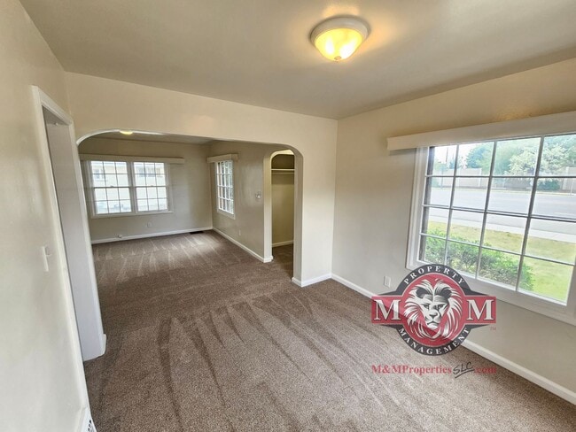 Foto del edificio - Remodeled 2 Bd 1.5 Ba Home in Sandy