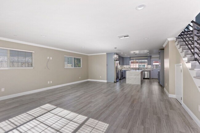 Foto del edificio - 2216 N Frederic St