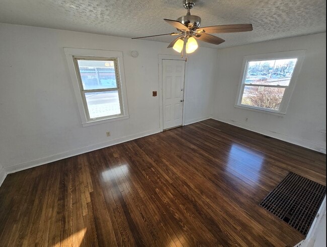 Foto del edificio - 3905 18th Ave