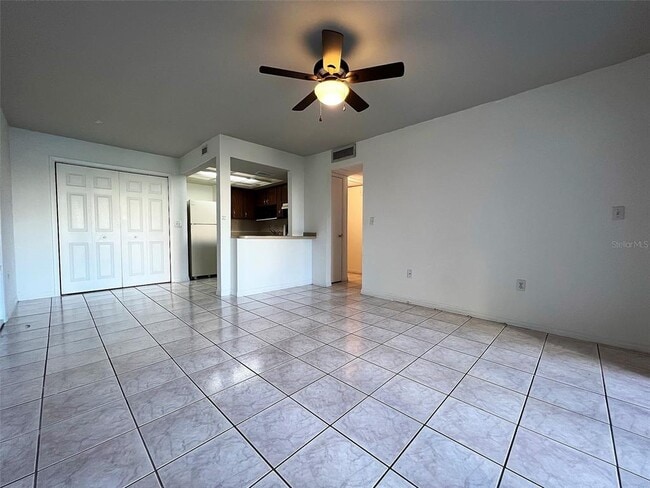 Building Photo - 8602 Champlain Ct