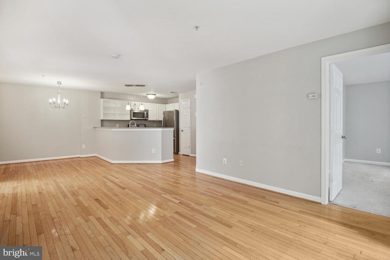 18705 Sparkling Water Dr Unit 203, Germantown, MD 20874 Apartment for
