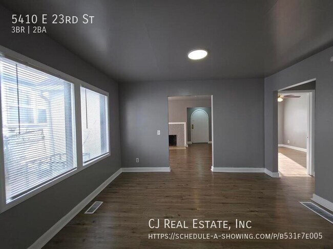 Foto del edificio - 5410 E 23rd St