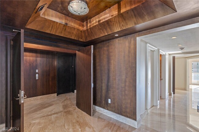 Foto del edificio - 2777 Paradise Rd