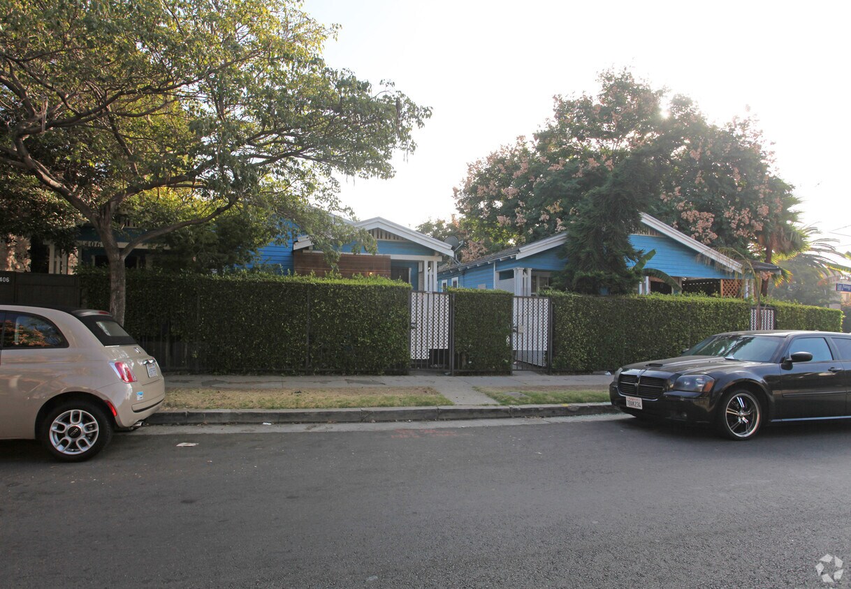 Foto del edificio - 1402 N Las Palmas Ave