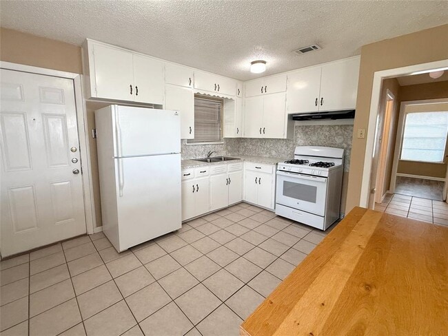 Foto del edificio - 3114 Hunt Trail