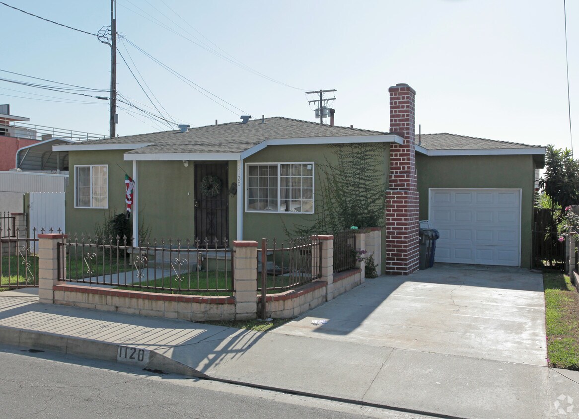 Building Photo - 1120 E 23rd St