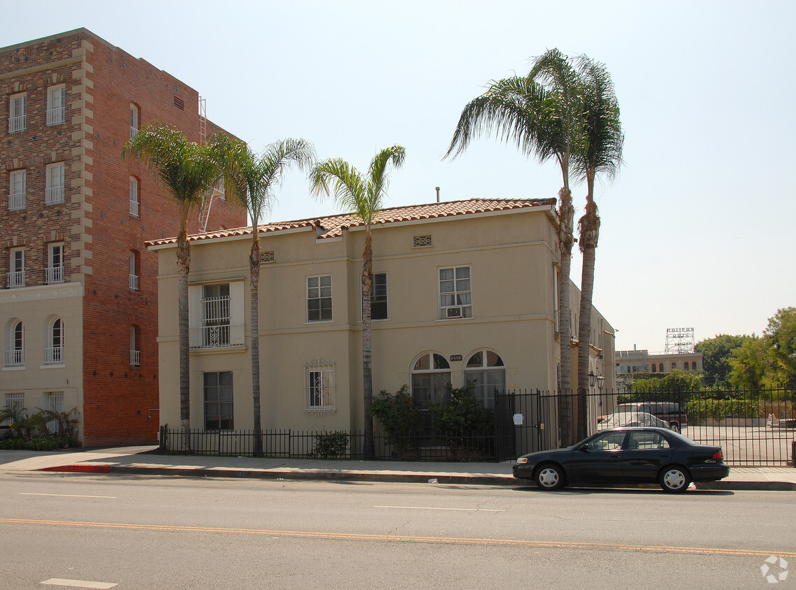 CF Saticoy Apartments - The Franklin