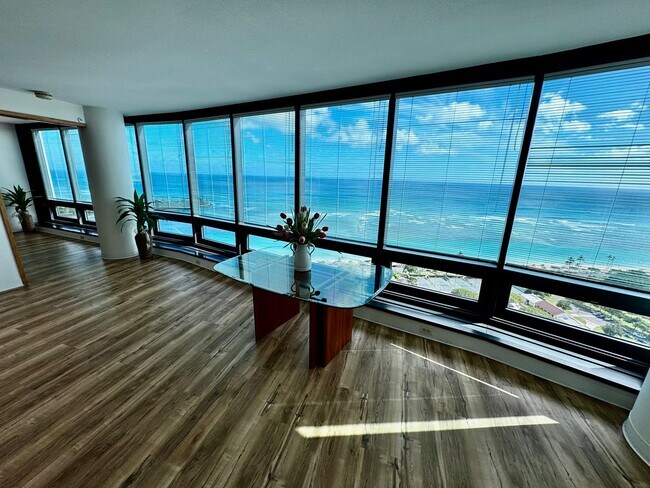Foto del edificio - 1330 Ala Moana Blvd