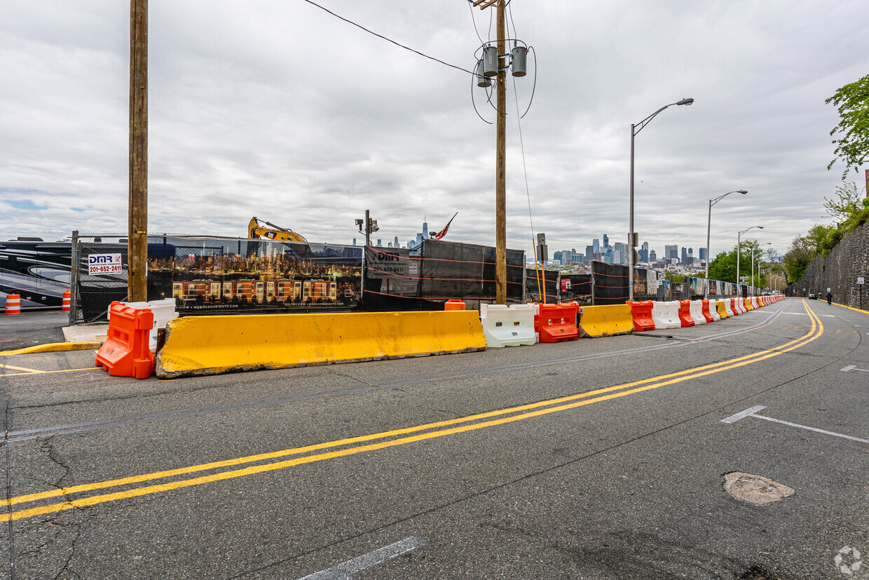 Primary Photo - Hoboken Heights