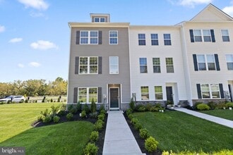Building Photo - 562 Swamp Creek Rd